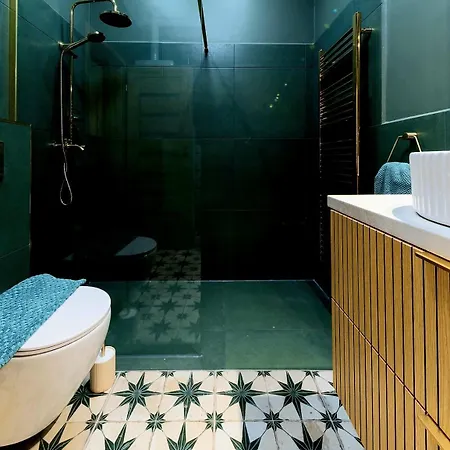 Holló Nest Villa